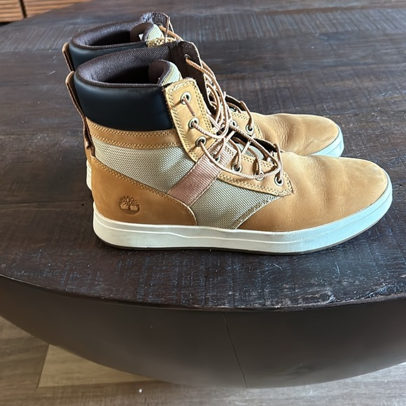 Men’s lace up Timberland boots - Picture 8 of 8